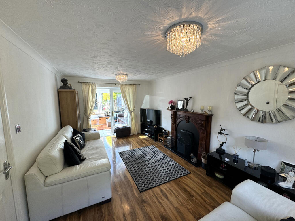 Scholars Avenue, Huntingdon, PE29 photo 3