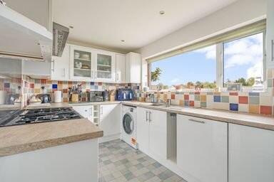 Jonas Drive, Wadhurst, East Sussex photo 4