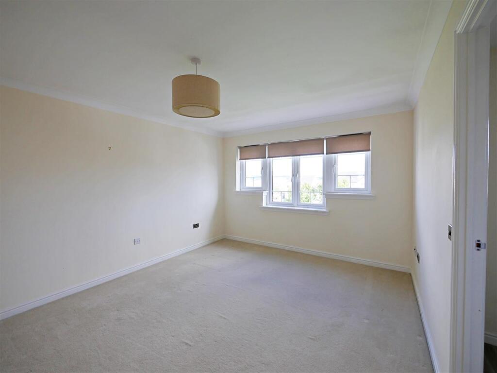 House in Glasgow - View 2