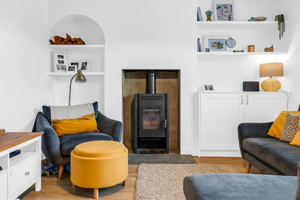 House in Hertford - View 6