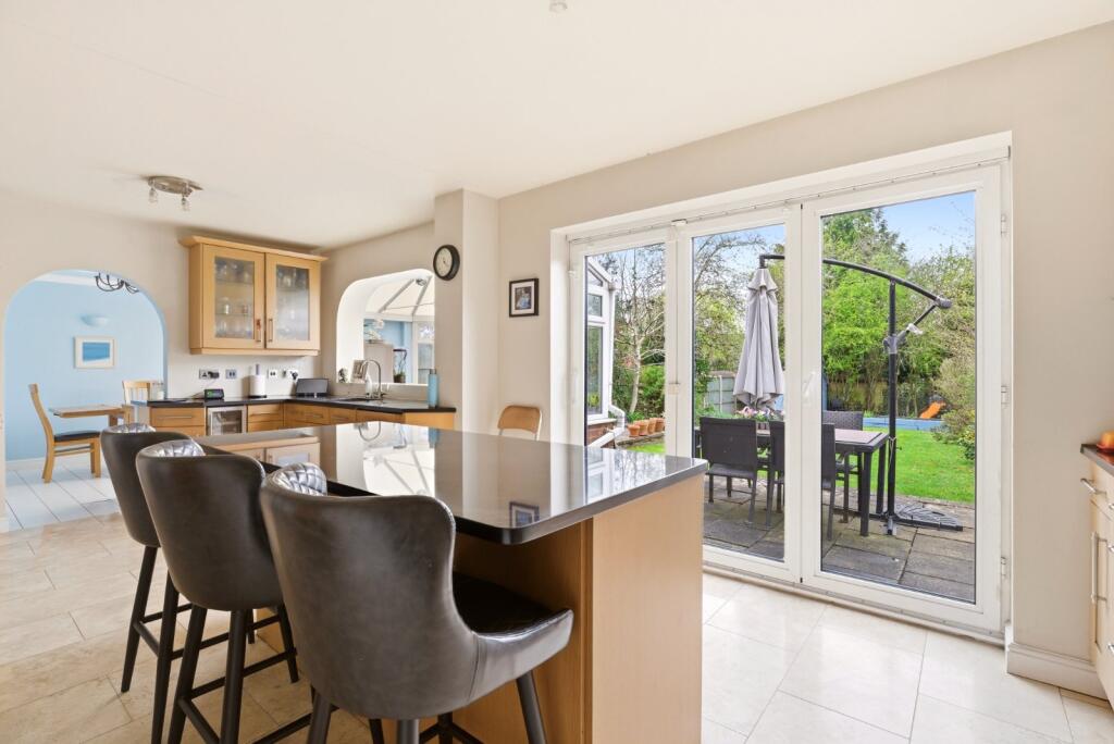 Rowlatt Drive, St. Albans, Hertfordshire, AL3 - View 2