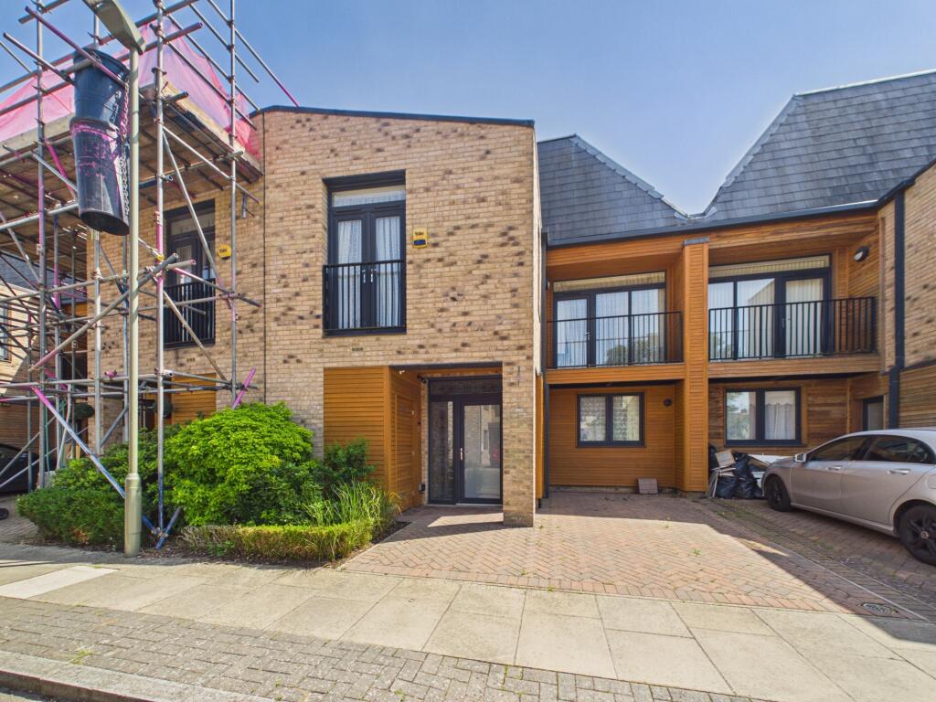 Main image of property: Minerva Way, Barnet, EN5