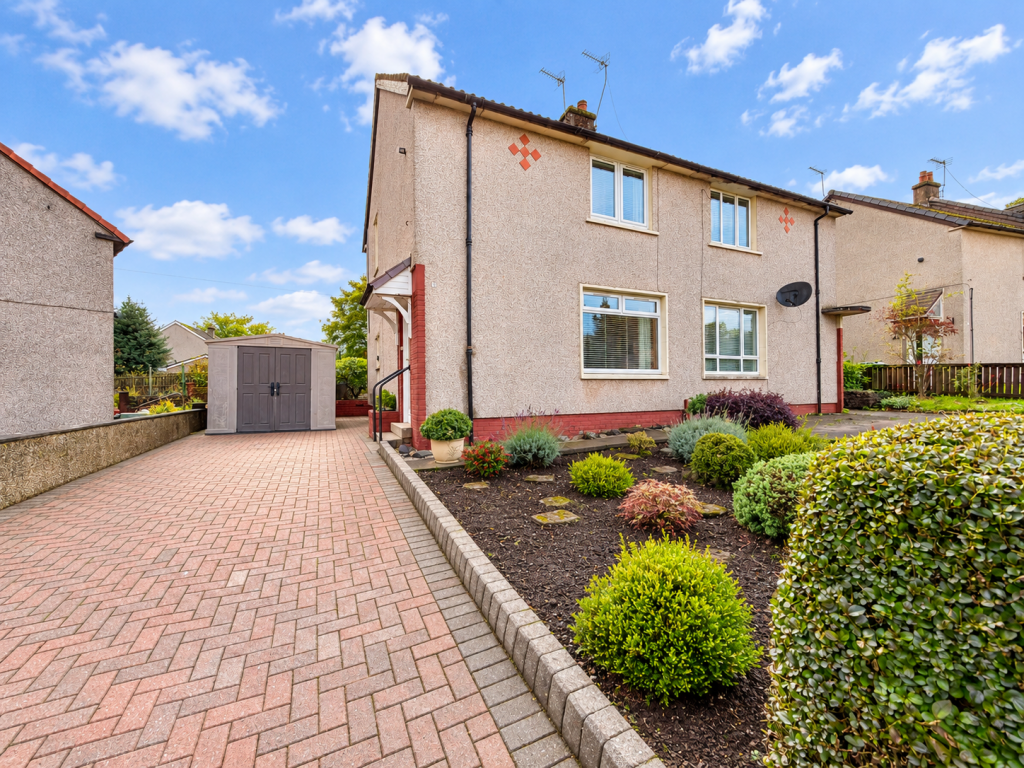 2-bed semi-detached on 5, Ure Crescent,Bonnybridge,FK4 1NA, £138,950