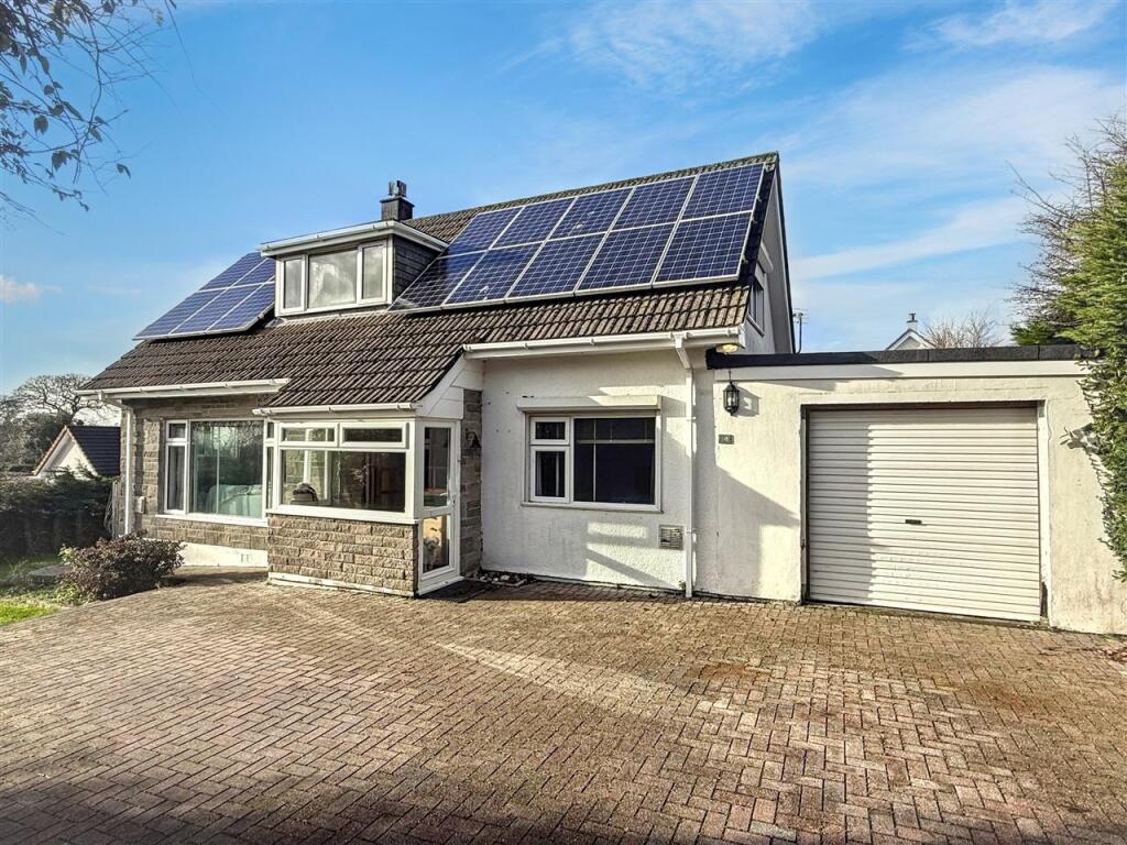 Main image of property: CARNON DOWNS