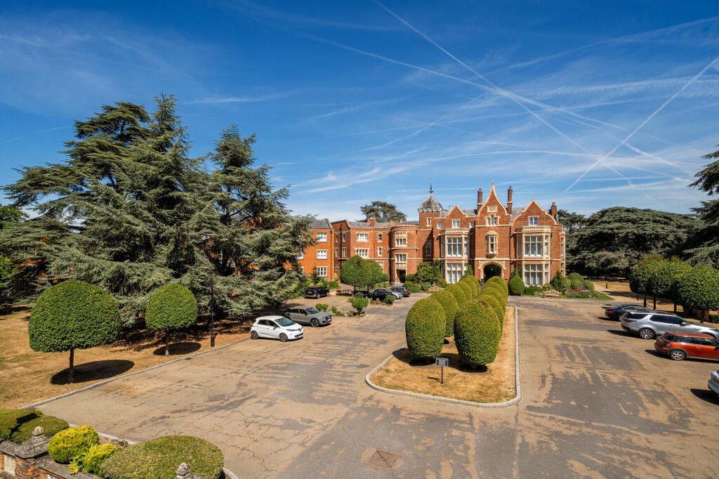 Main image of property: Longbourn, Windsor, SL4