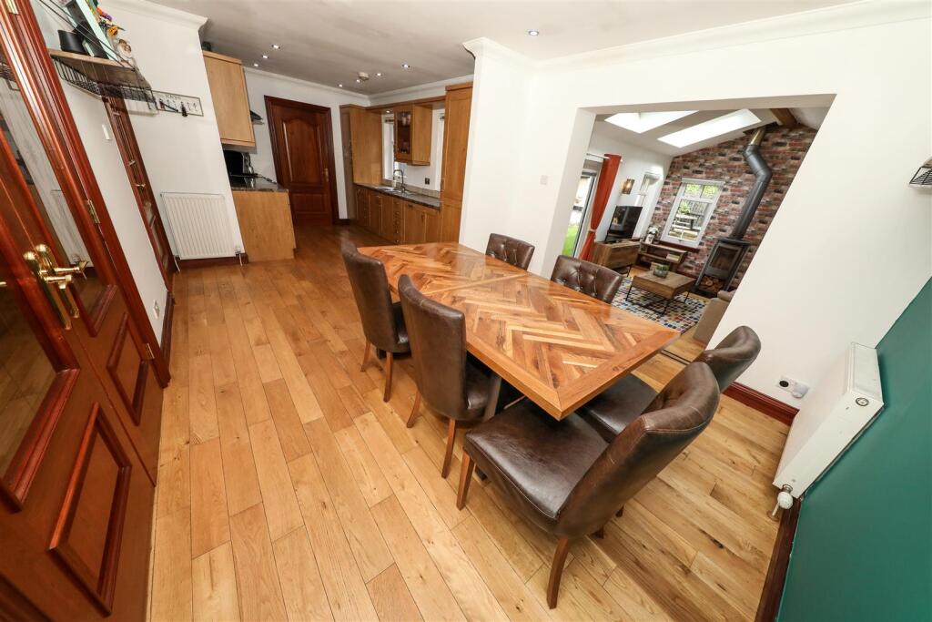 House in Kirkcaldy - More