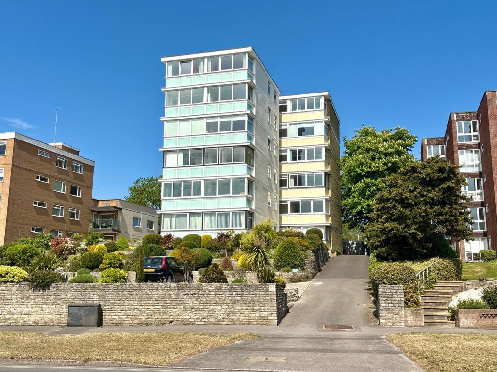 Parkstone Road, Poole, BH15