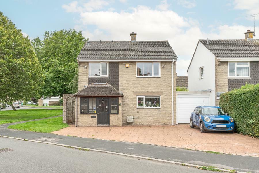 Main image of property: Cope Park, Almondsbury, Bristol, Gloucestershire, BS32 4EZ, GB