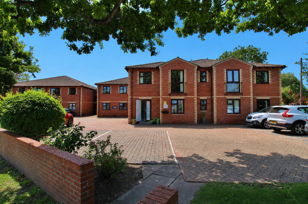 Main image of property: Gosport Road, Stubbington
