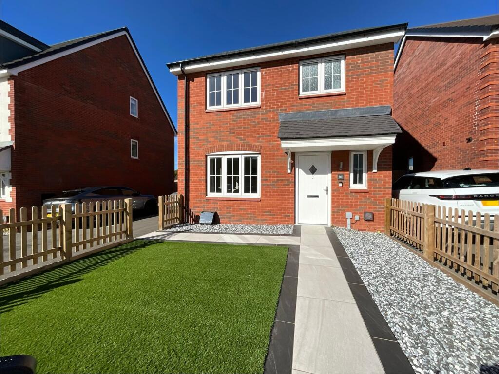 House in Stoke-on-Trent - View 5