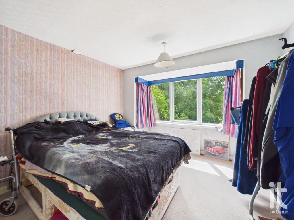 Elton Drive, Hazel Grove, Stockport, SK7 photo 4
