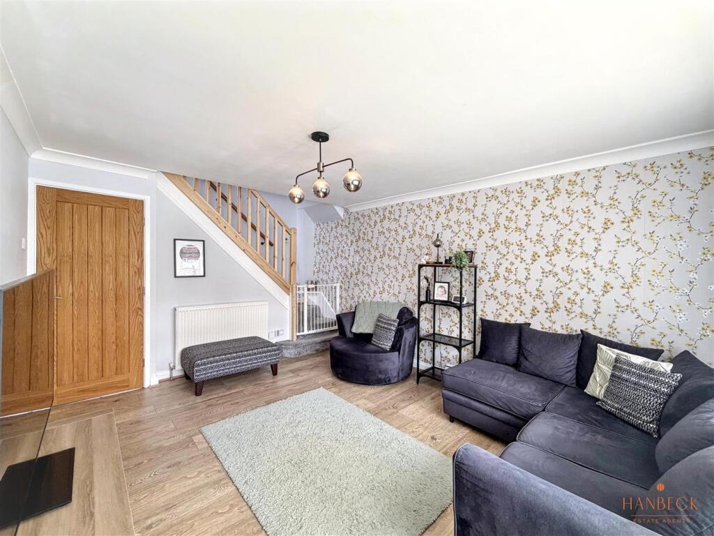House in Hull - View 3