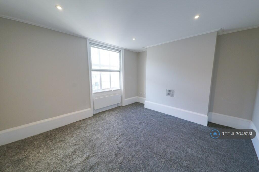 Main image of property: Lenside Apartments, Maidstone, ME15
