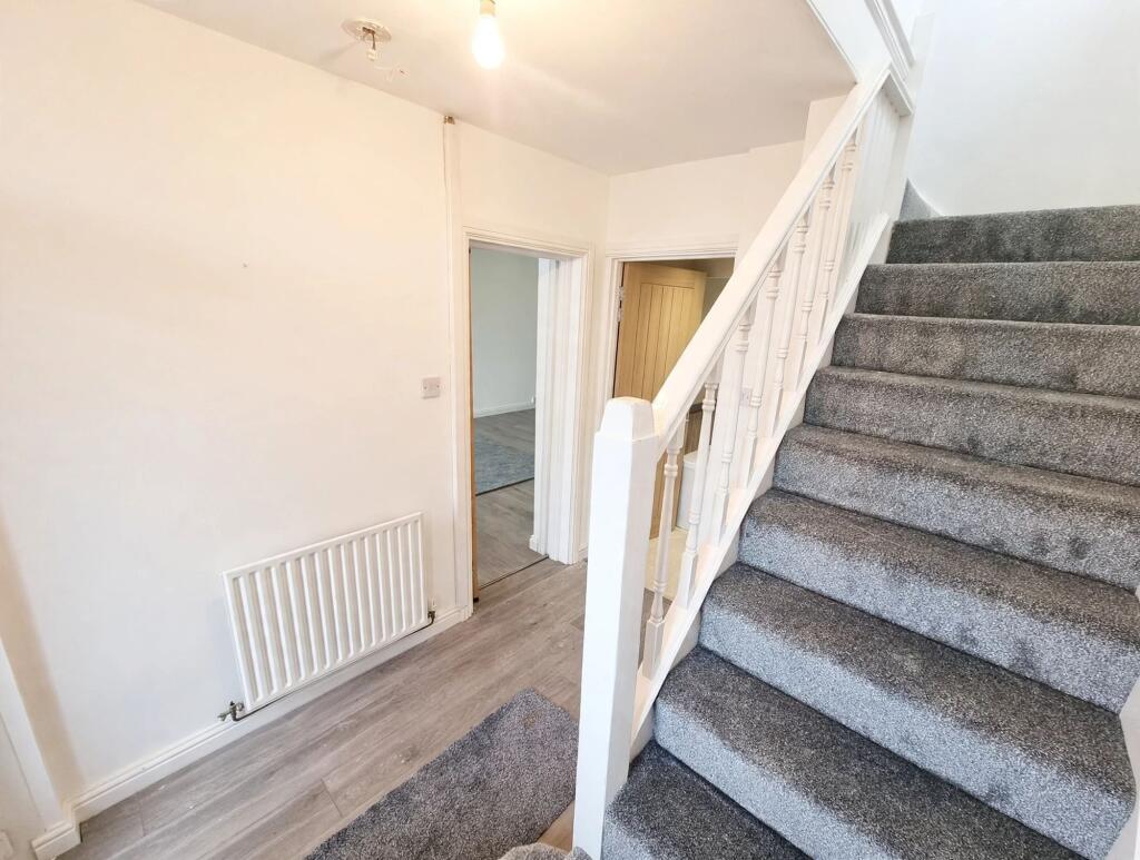 House in Cardiff, Ynysawdre - View 5