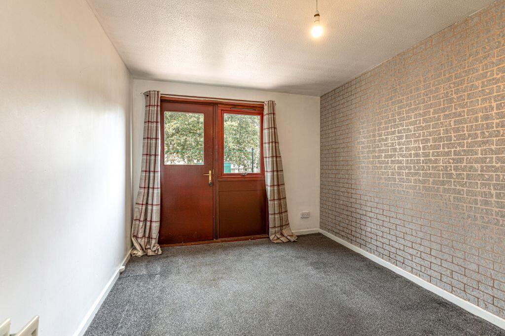 11 Broadlee Bank, Tweedbank, TD1 3RF photo 4