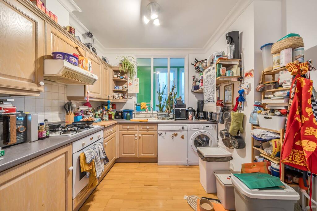 Main image of property: Tottenham Road, De Beauvoir Town, London, N1