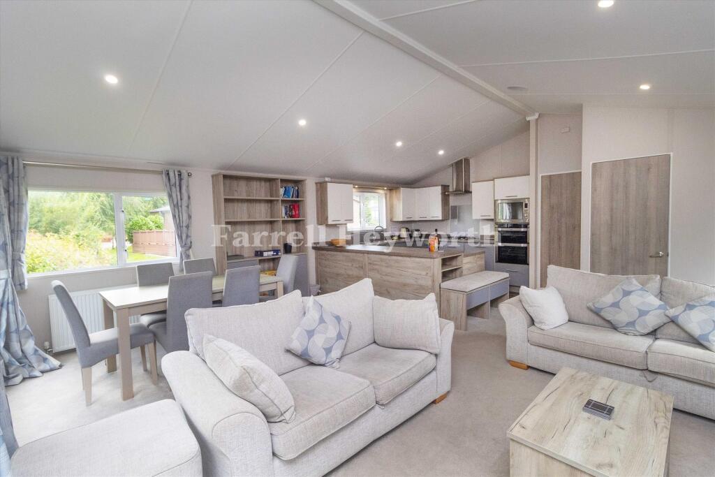 Borwick Lane, Dock Acres, Carnforth, Cumbria - More