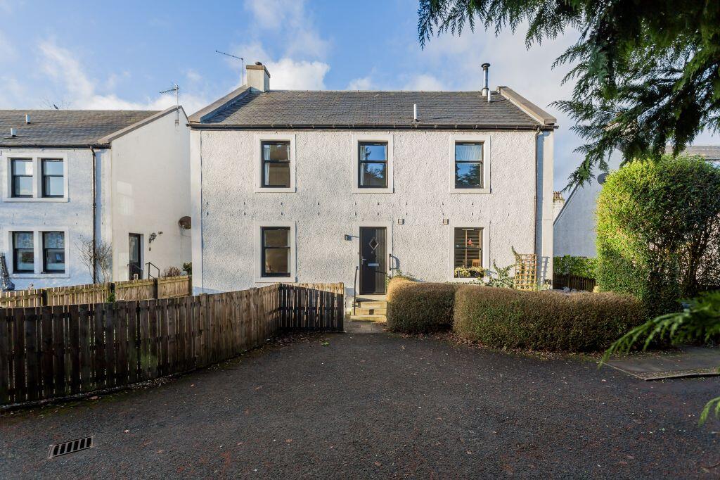 Main image of property: 6 Harvey Court, Lochwinnoch, PA12 4HQ