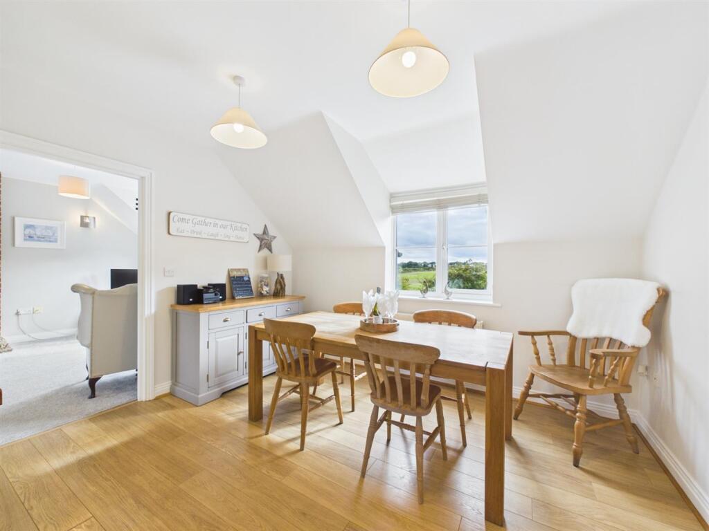 House in York - View 4