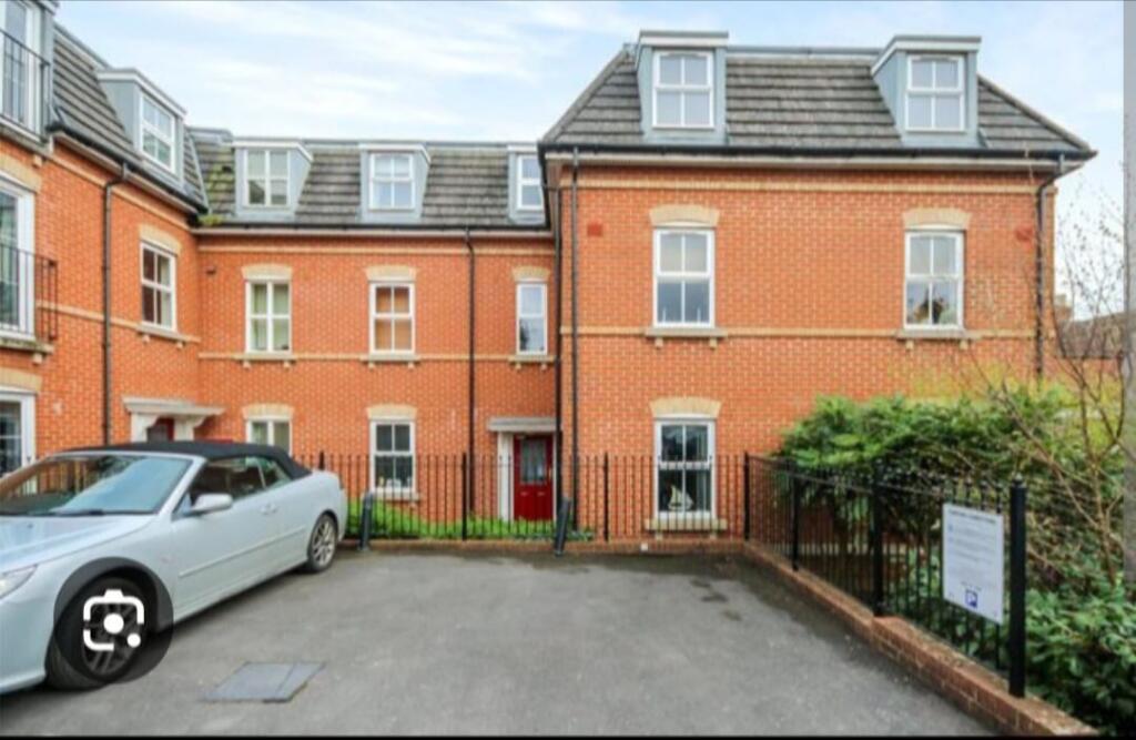 Ripley Road, Swindon, Wiltshire photo 3