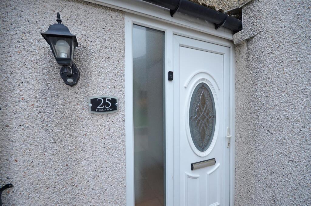 Phillip Way, Mottram, Hyde photo 4