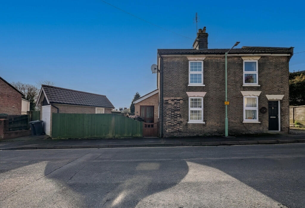 Main image of property: Lime Tree Place, Stowmarket