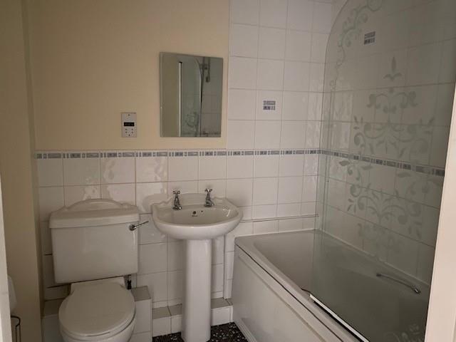 Apartment in Leeds - View 4