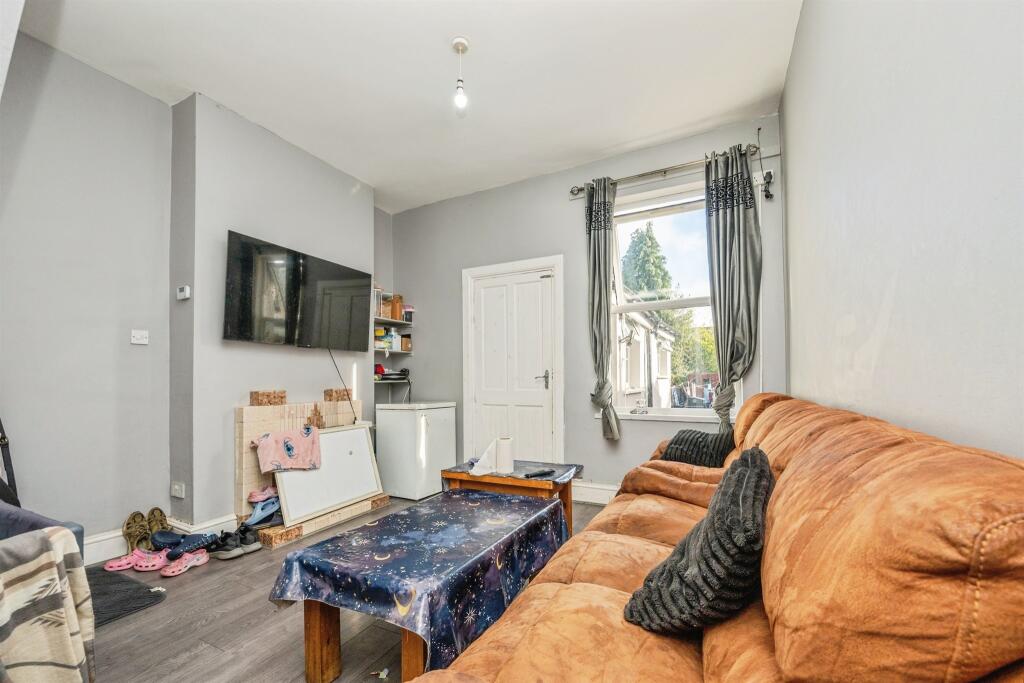 House in Redditch, Worcestershire - View 4
