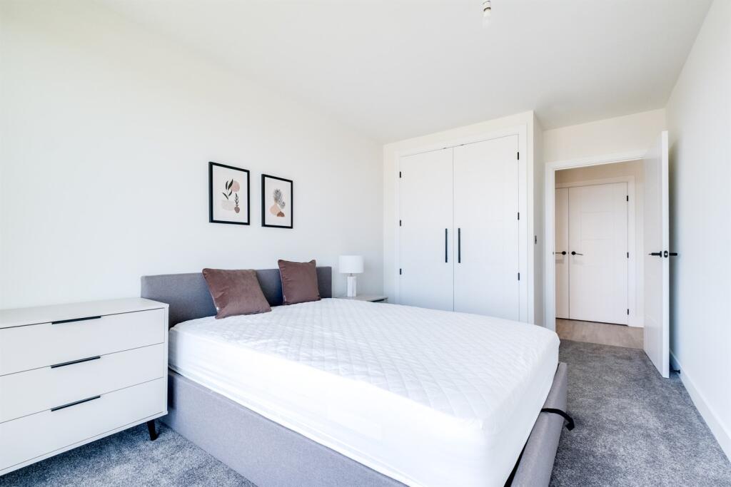 Additional image 8 of Cardigan Wharf, Glasswater Locks,B4