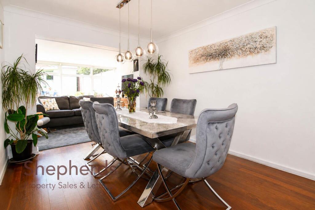 House in Broxbourne, Churchgate - View 5