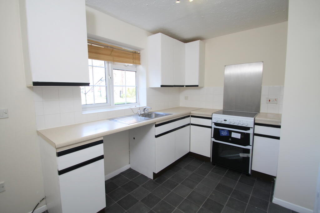 House in St Neots, Eynesbury - View 2