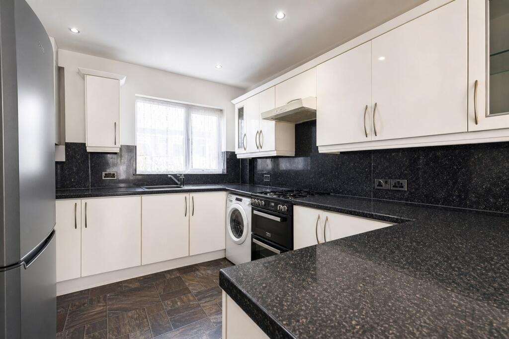 5 bedroom house for rent