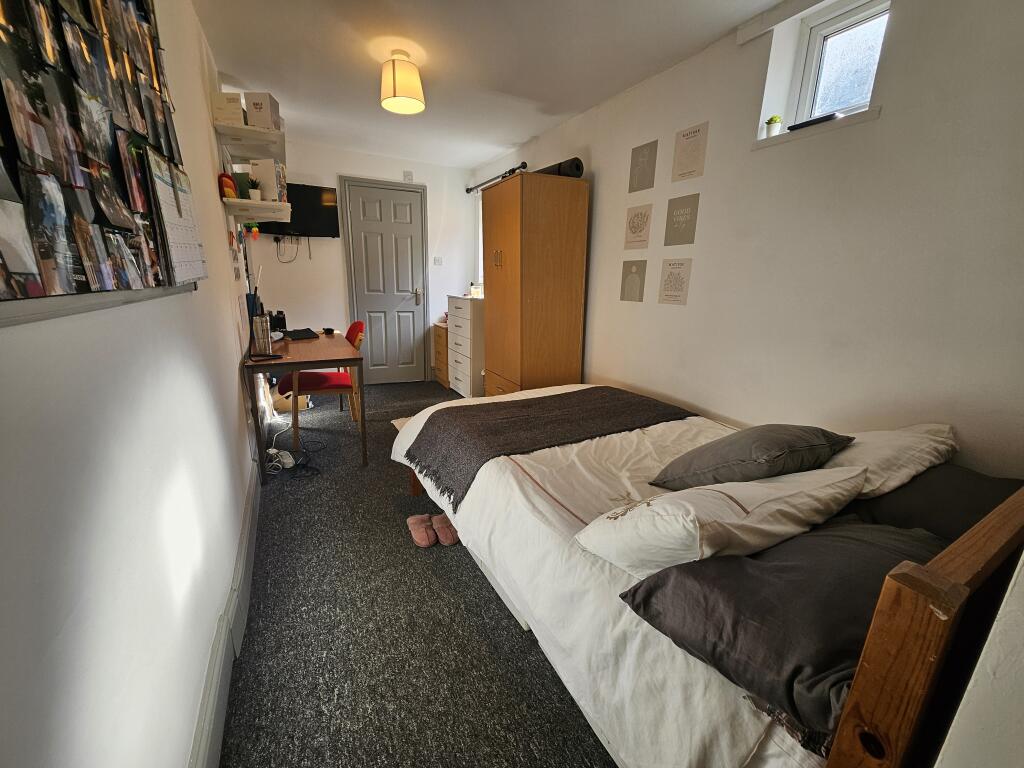 House in Birmingham, Bournbrook - More