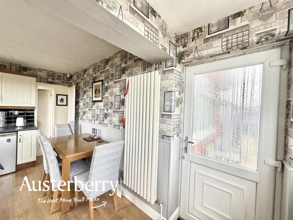 House in Stoke-on-Trent - More