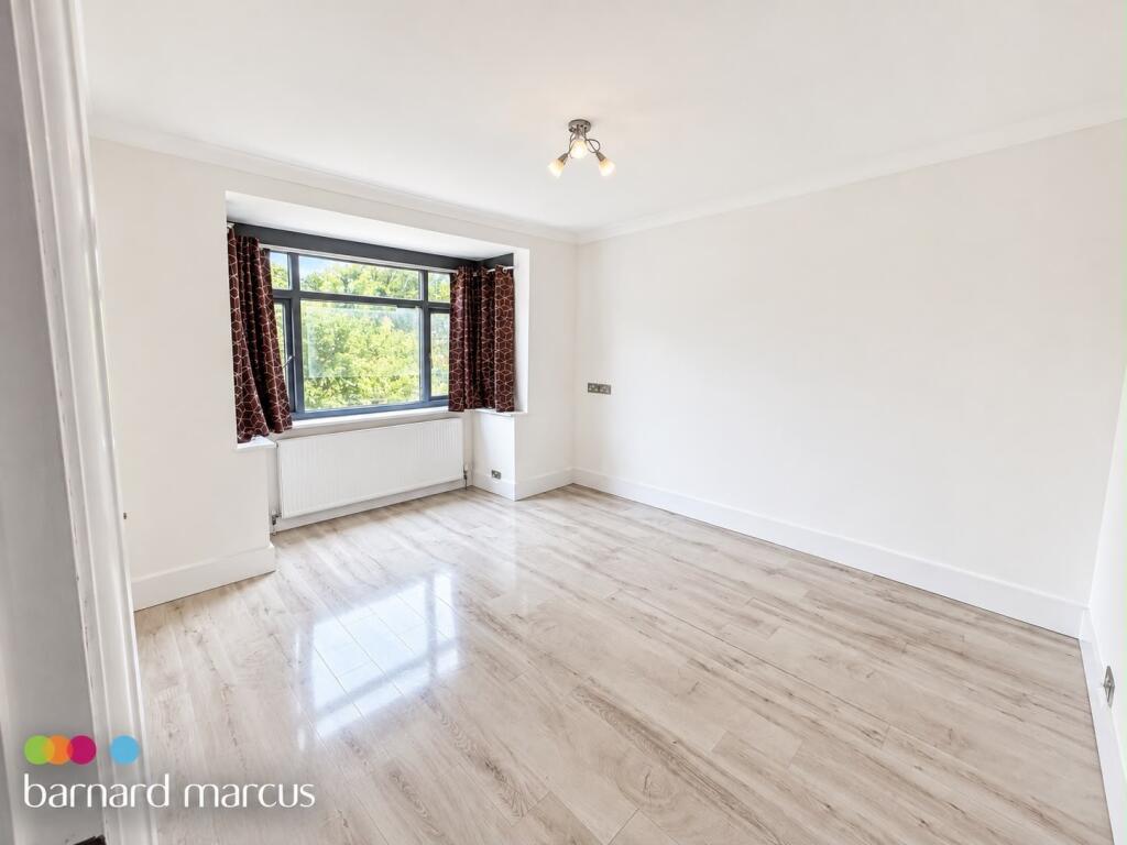 House in London - View 2