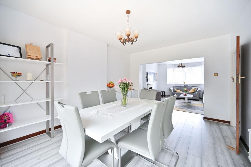 House in Kingston upon Thames - View 2