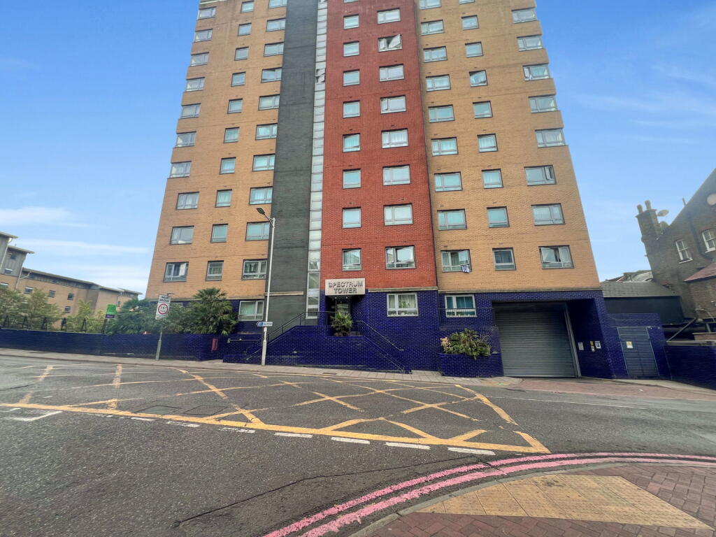 Apartment in Ilford
