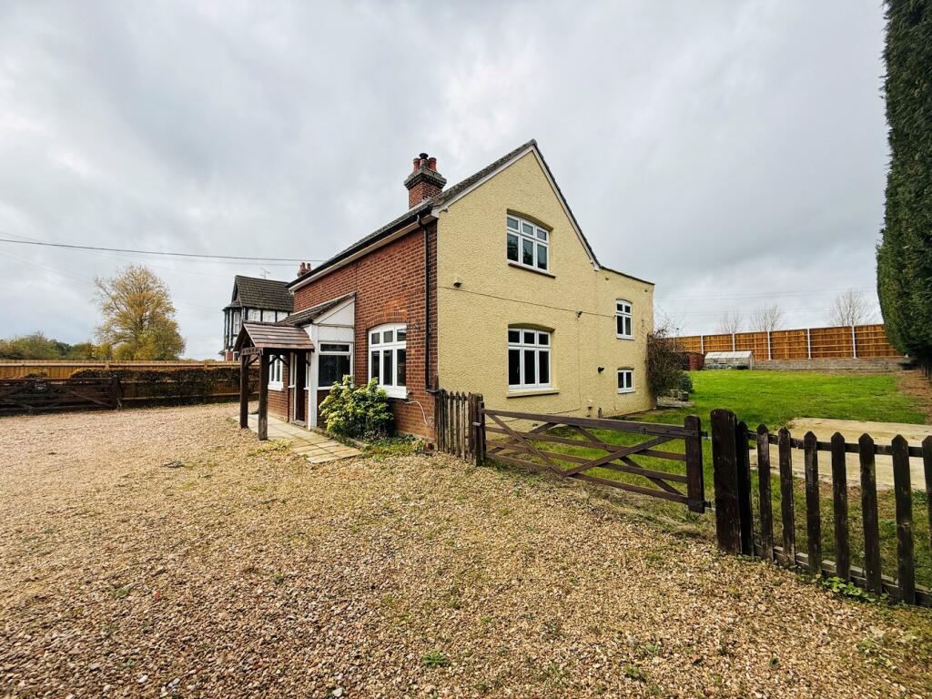 Main image of property: Toddington Road , Westoning , MK45