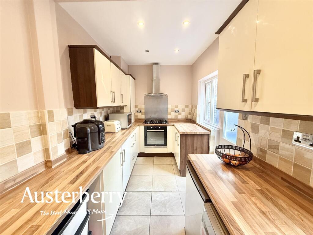 House in Stoke-on-Trent, Normacot - More