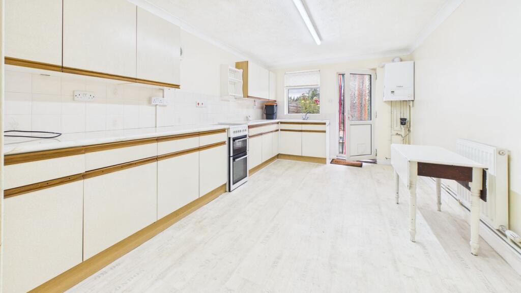  Burghley Street, BOURNE, PE10 photo 4