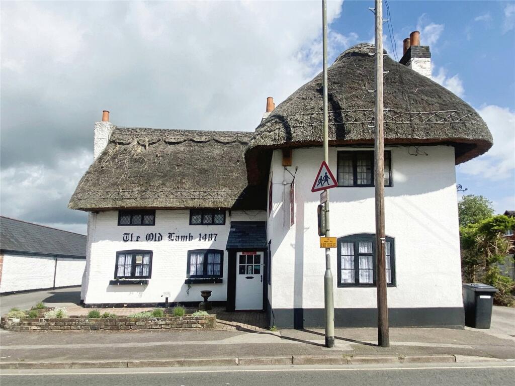 House in Reading - More