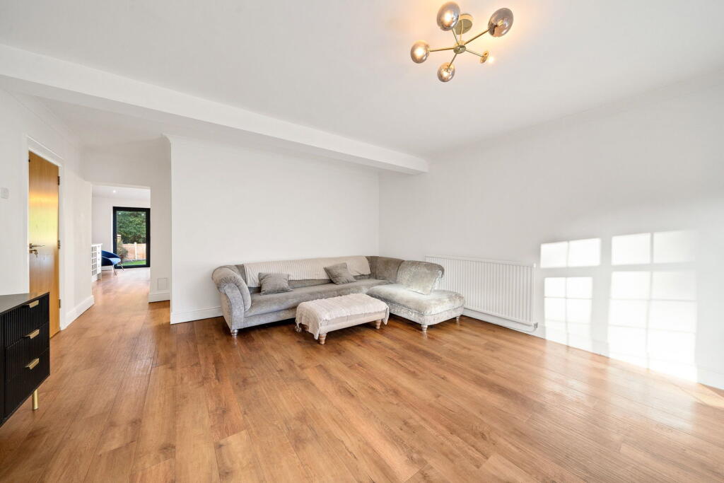 House in London, St Paul's Cray - View 5