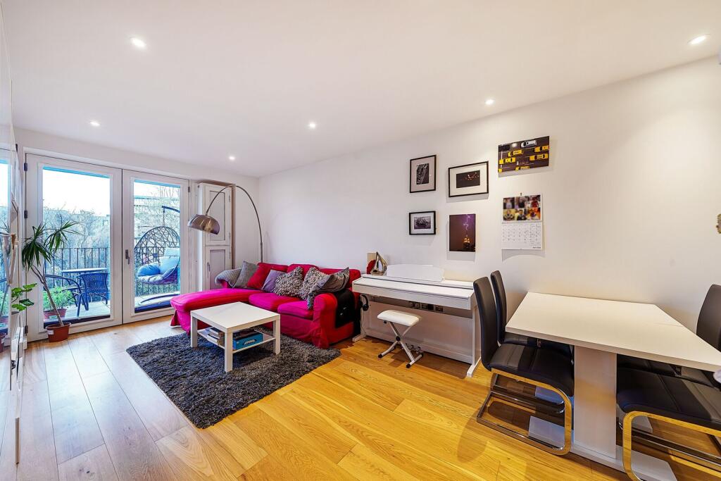 Apartment in London - View 3