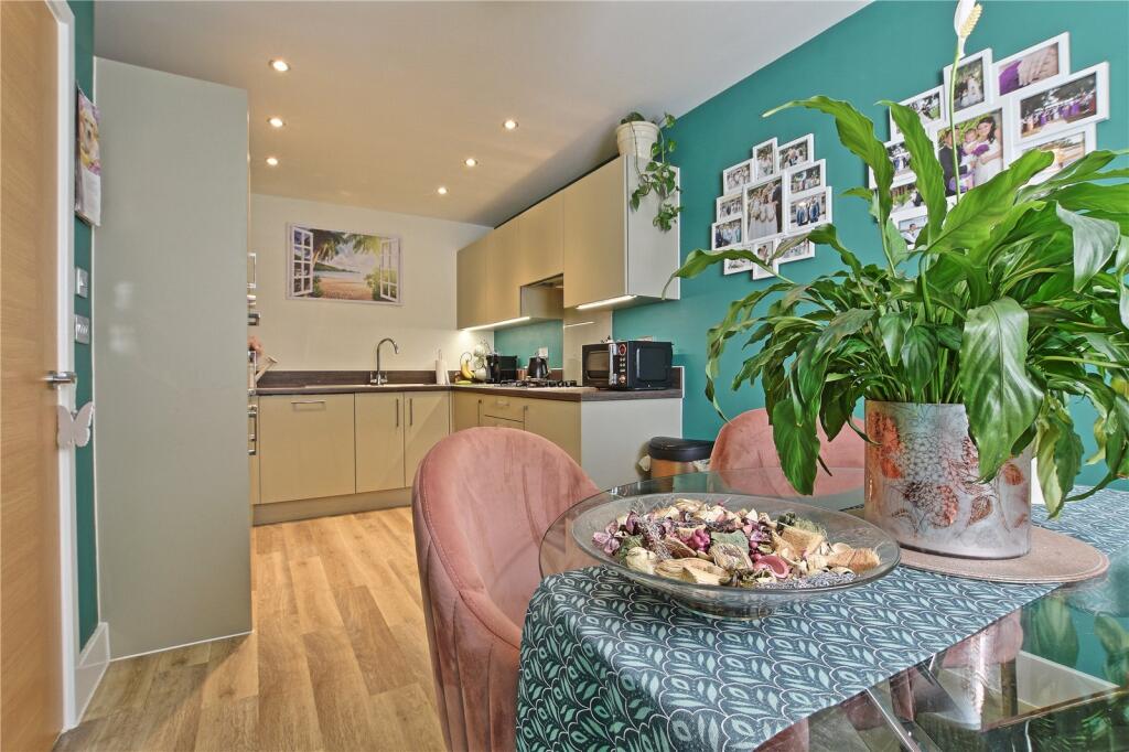 House in Northampton, Boughton - View 2