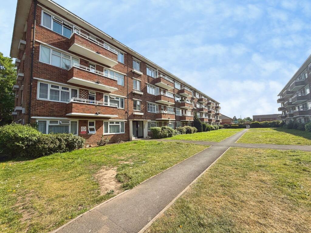 Main image of property: Shirley Road, Hatherley Mansions Shirley Road, SO15