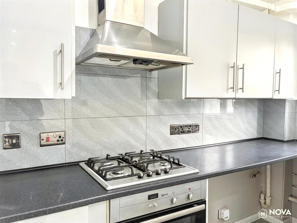 House in Luton - More