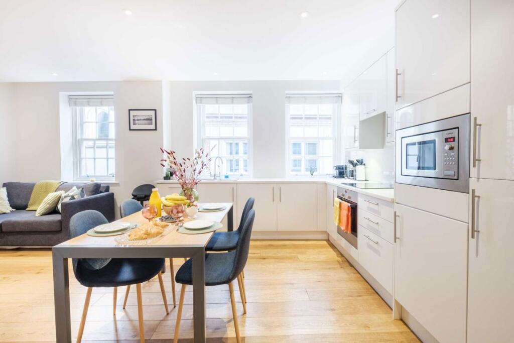 Apartment in London - View 3