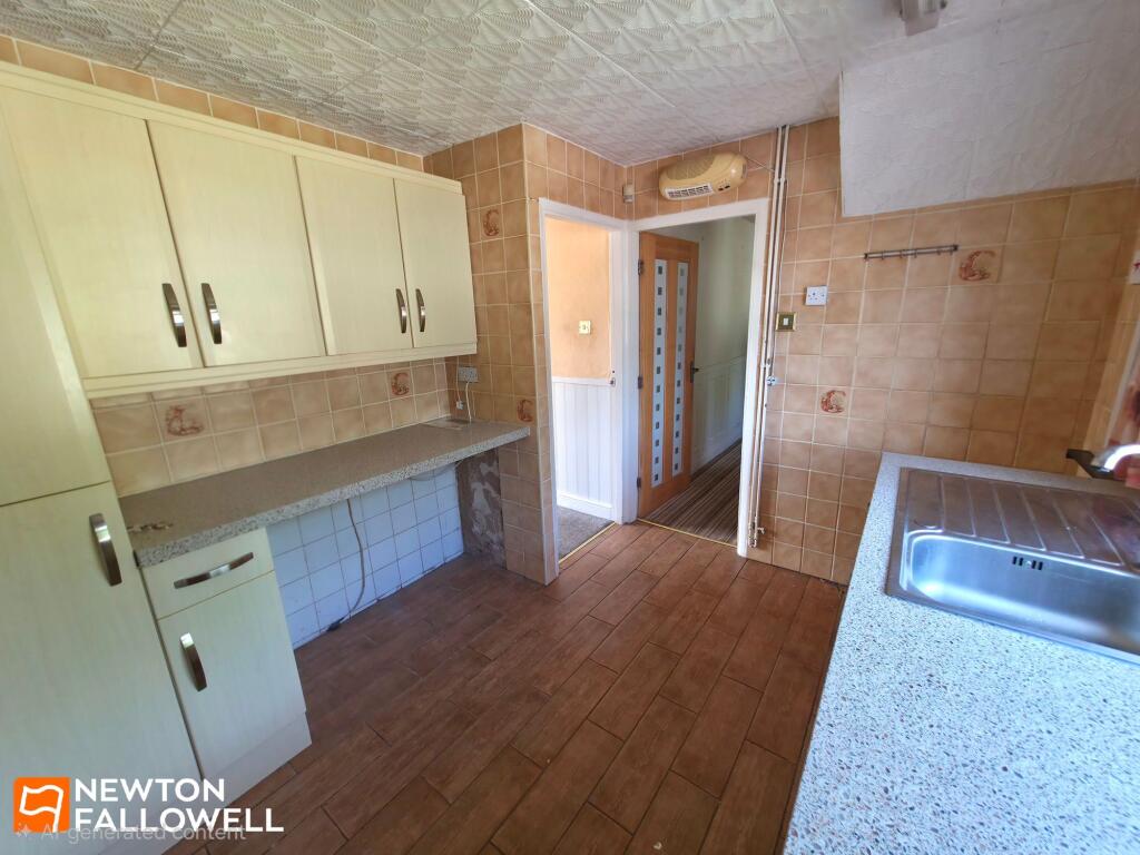 House in Mansfield, Ladybrook - More
