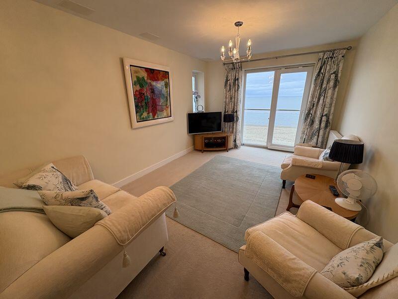 Apartment in Llandudno, Rhos-on-Sea - View 3