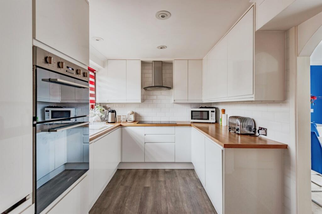 House in Crawley, Southgate - More